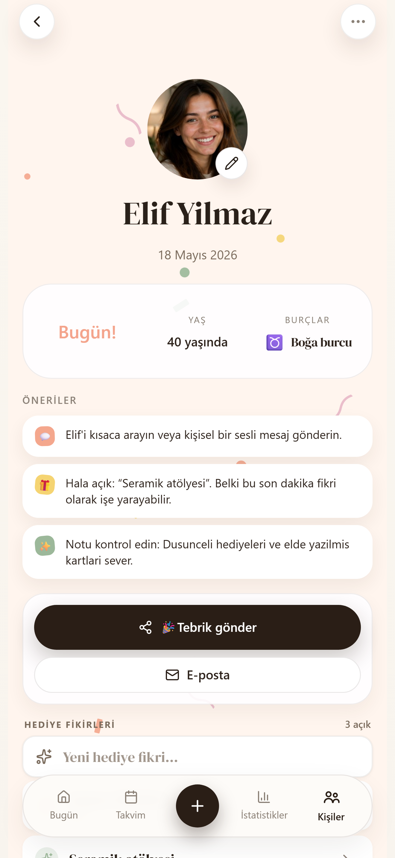 Doğum günleri, hediye fikirleri ve ayrıntılarla kişi profili